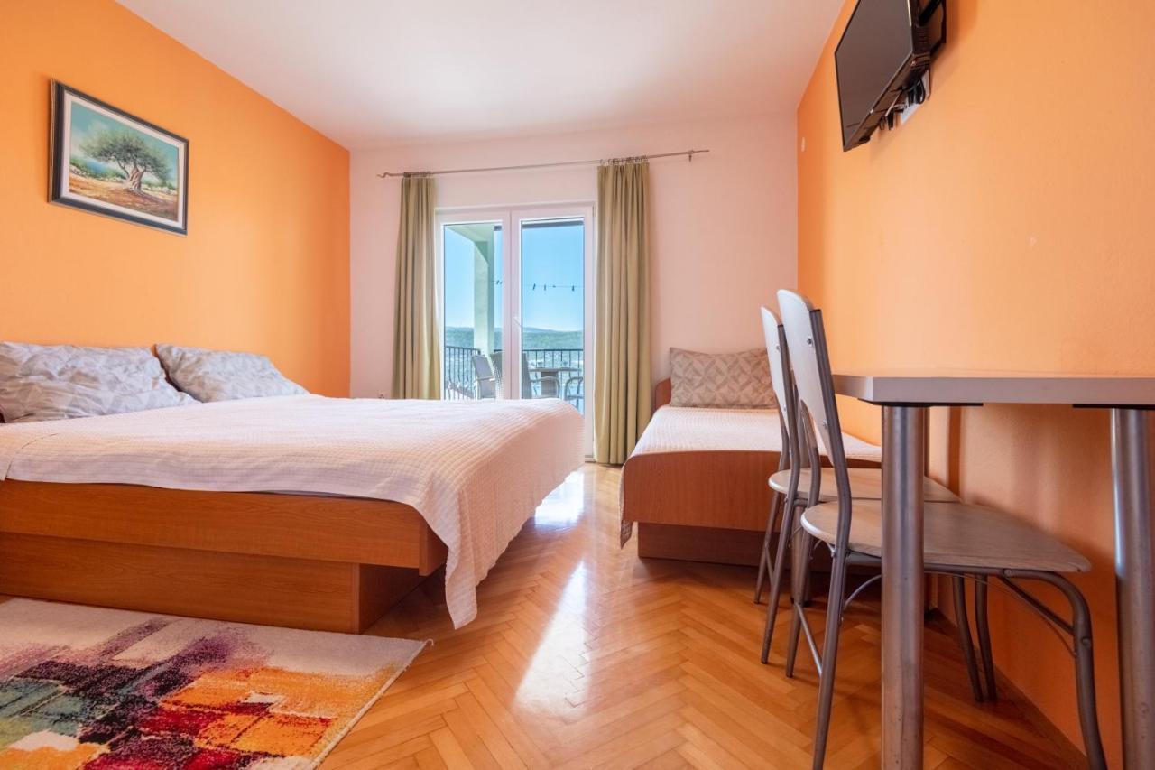 Apartments & Rooms Leon Neum Exterior photo